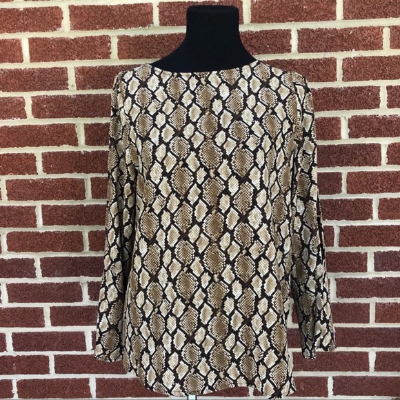 🆕 MK | Snakeskin Print Slit Shoulder Jersey Knit Blouse Top - Picture 2 of 5